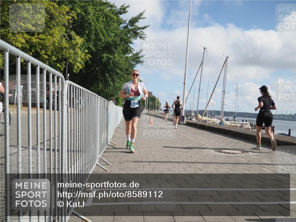 17.08.2025 - KN Förde Triathlon 2025 KatJ http://msf.ph/oto/8589112 17.08.2025 10:15:30 Laufen 242 meine-sportfotos.de