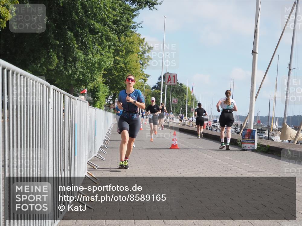 17.08.2025 - KN Förde Triathlon 2025 KatJ http://msf.ph/oto/8589165 17.08.2025 10:15:39 Laufen 127, 150, 210, 234 meine-sportfotos.de
