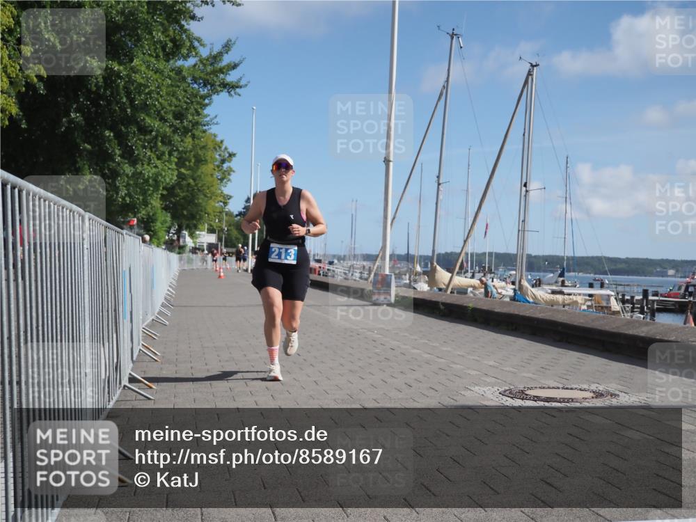 17.08.2025 - KN Förde Triathlon 2025 KatJ http://msf.ph/oto/8589167 17.08.2025 10:41:17 Laufen 213 meine-sportfotos.de