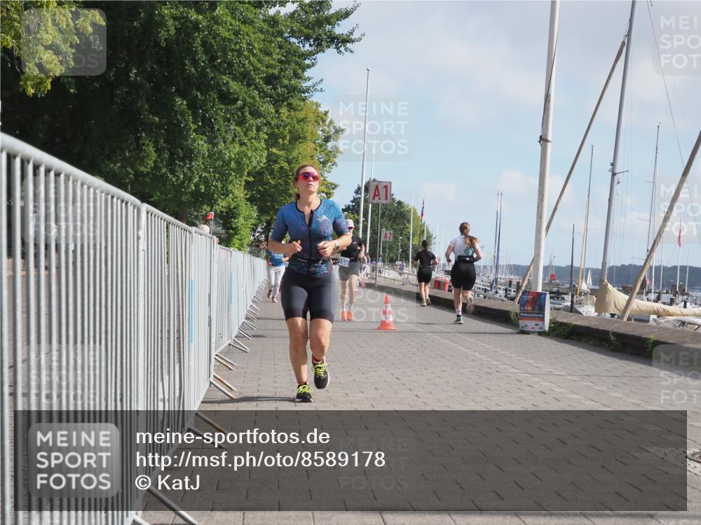 17.08.2025 - KN Förde Triathlon 2025 KatJ http://msf.ph/oto/8589178 17.08.2025 10:15:40 Laufen 127, 150, 210, 234 meine-sportfotos.de