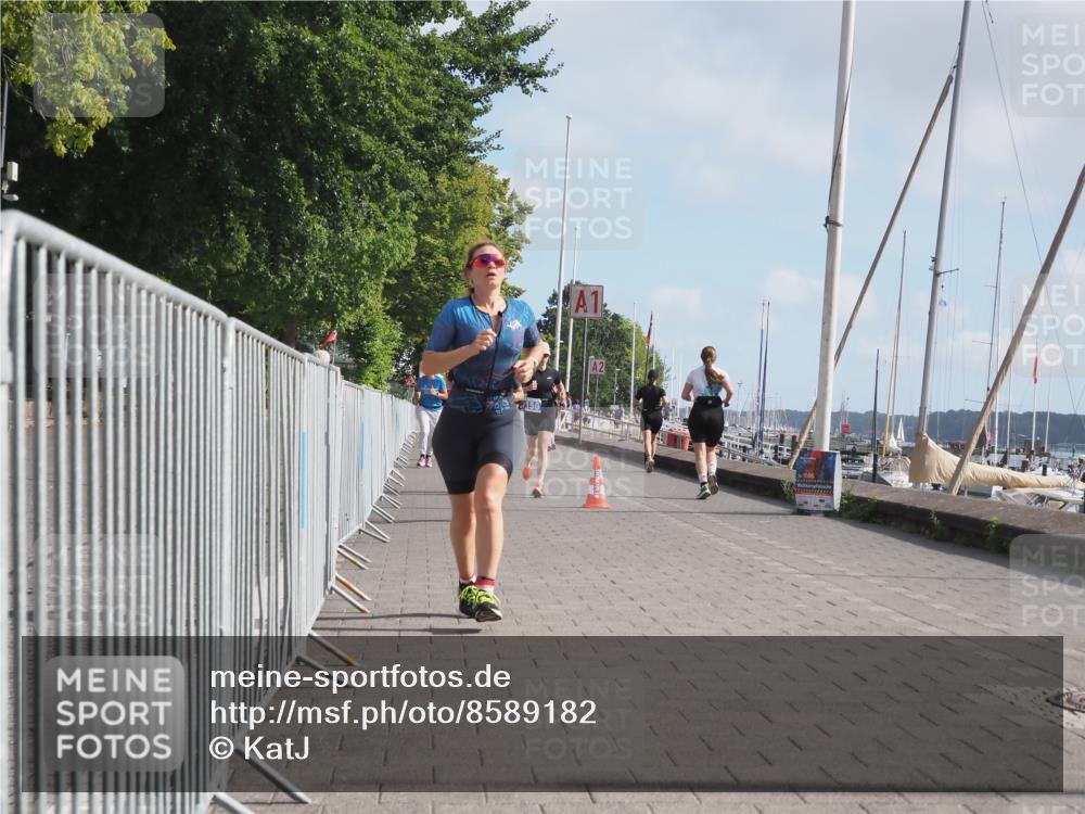 17.08.2025 - KN Förde Triathlon 2025 KatJ http://msf.ph/oto/8589182 17.08.2025 10:15:40 Laufen 127, 150, 210, 234 meine-sportfotos.de
