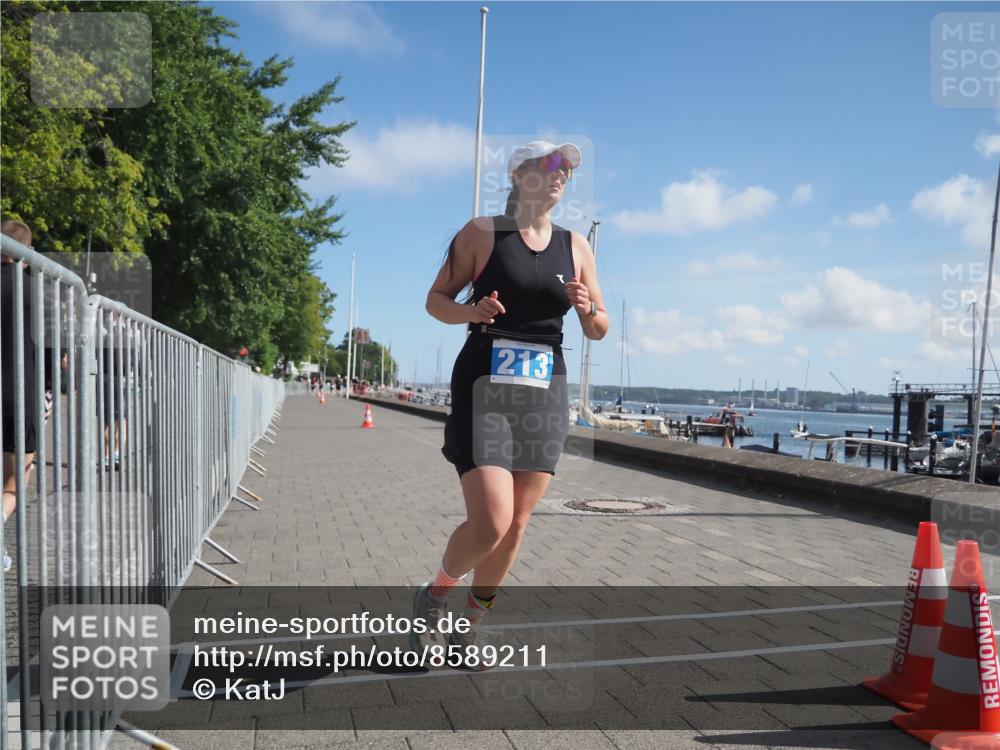 17.08.2025 - KN Förde Triathlon 2025 KatJ http://msf.ph/oto/8589211 17.08.2025 10:41:19 Laufen 213 meine-sportfotos.de