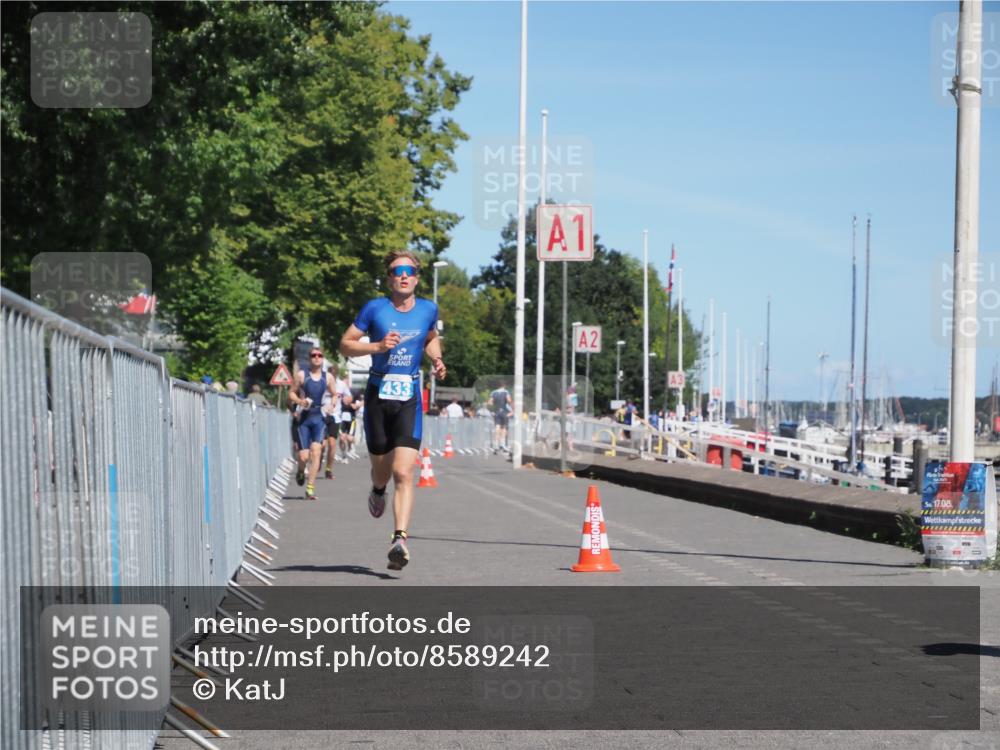 17.08.2025 - KN Förde Triathlon 2025 KatJ http://msf.ph/oto/8589242 17.08.2025 13:33:45 Laufen 433 meine-sportfotos.de