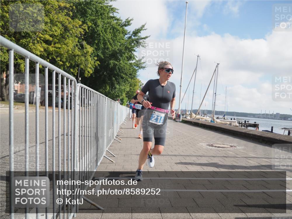 17.08.2025 - KN Förde Triathlon 2025 KatJ http://msf.ph/oto/8589252 17.08.2025 10:15:44 Laufen 127, 150, 152, 169, 210, 234 meine-sportfotos.de