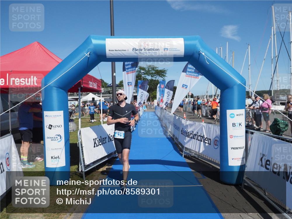17.08.2025 - KN Förde Triathlon 2025 MichiJ http://msf.ph/oto/8589301 17.08.2025 13:46:46 Laufen 425 meine-sportfotos.de