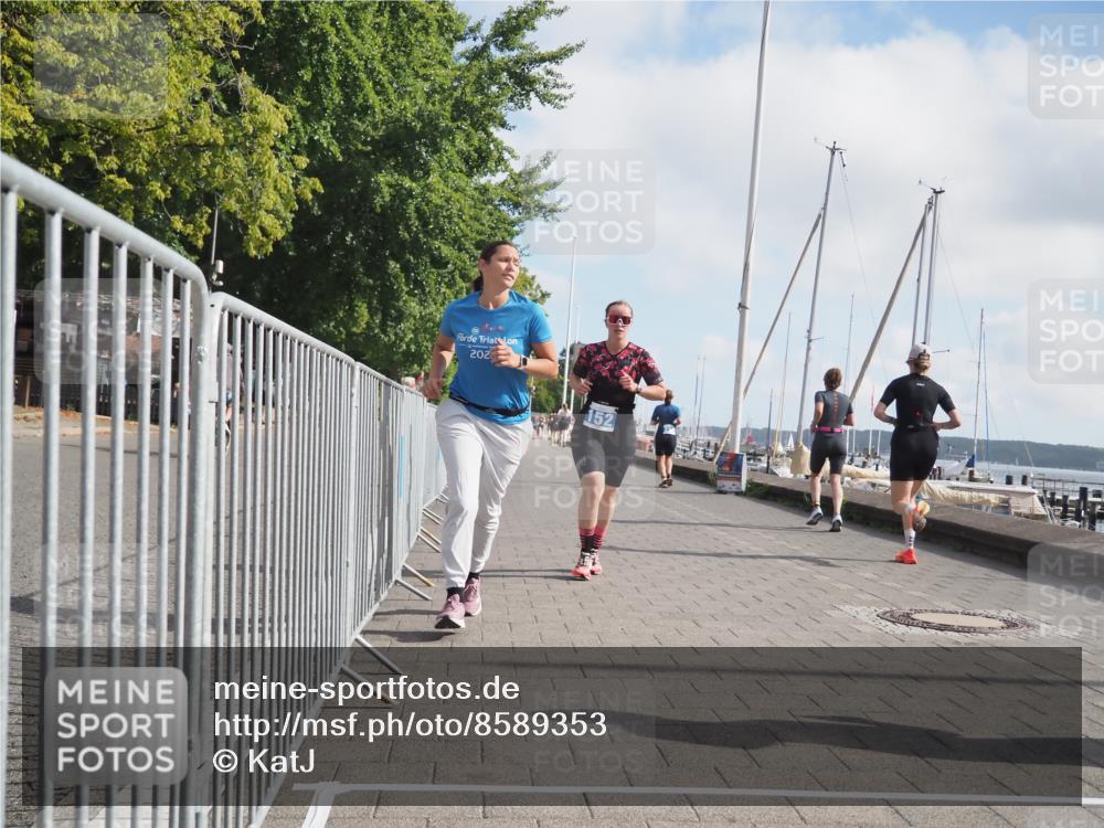 17.08.2025 - KN Förde Triathlon 2025 KatJ http://msf.ph/oto/8589353 17.08.2025 10:15:50 Laufen 127, 152, 169 meine-sportfotos.de