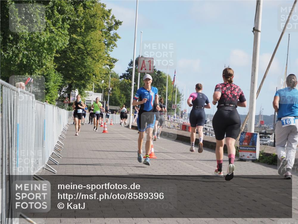17.08.2025 - KN Förde Triathlon 2025 KatJ http://msf.ph/oto/8589396 17.08.2025 10:15:58 Laufen 108 meine-sportfotos.de