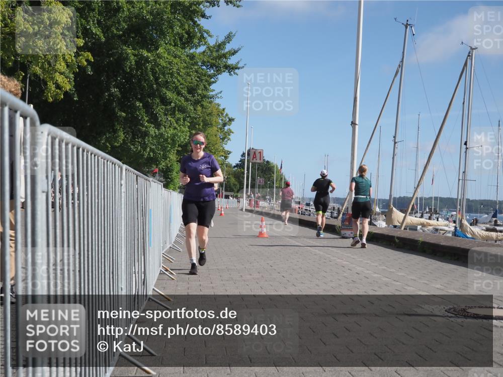17.08.2025 - KN Förde Triathlon 2025 KatJ http://msf.ph/oto/8589403 17.08.2025 10:42:06 Laufen 170, 230 meine-sportfotos.de