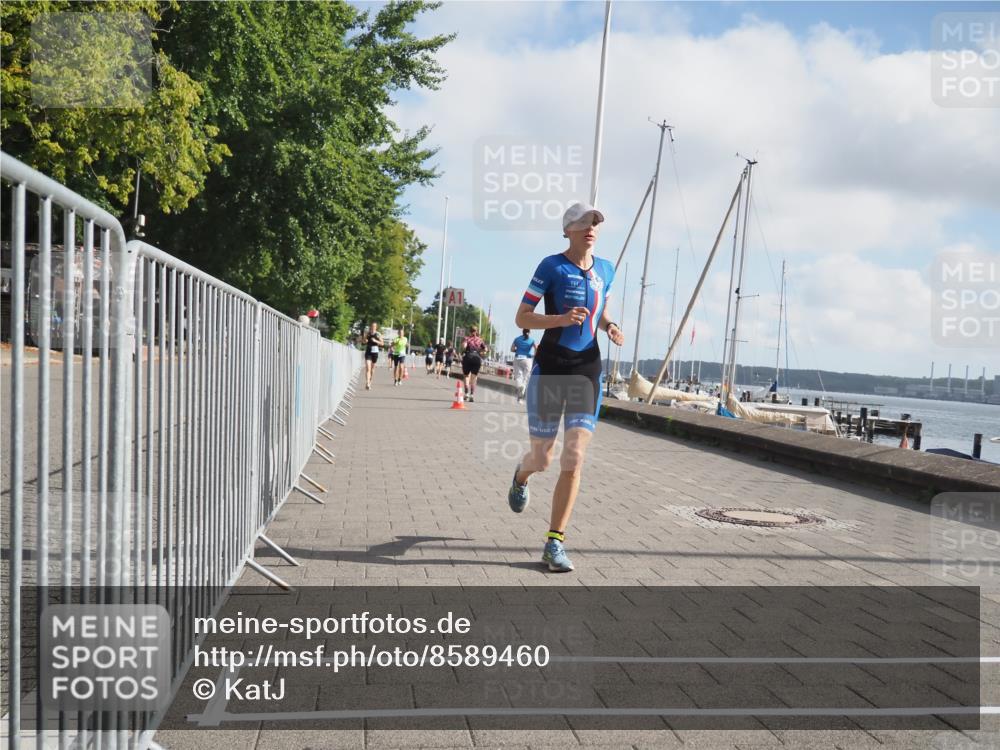 17.08.2025 - KN Förde Triathlon 2025 KatJ http://msf.ph/oto/8589460 17.08.2025 10:16:01 Laufen 108, 187, 218 meine-sportfotos.de