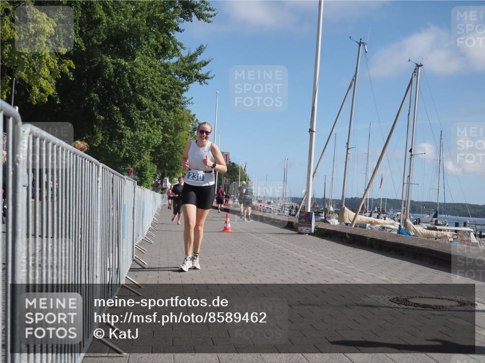 17.08.2025 - KN Förde Triathlon 2025 KatJ http://msf.ph/oto/8589462 17.08.2025 10:42:12 Laufen 170, 230 meine-sportfotos.de
