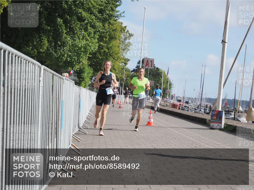 17.08.2025 - KN Förde Triathlon 2025 KatJ http://msf.ph/oto/8589492 17.08.2025 10:16:06 Laufen 187, 218 meine-sportfotos.de