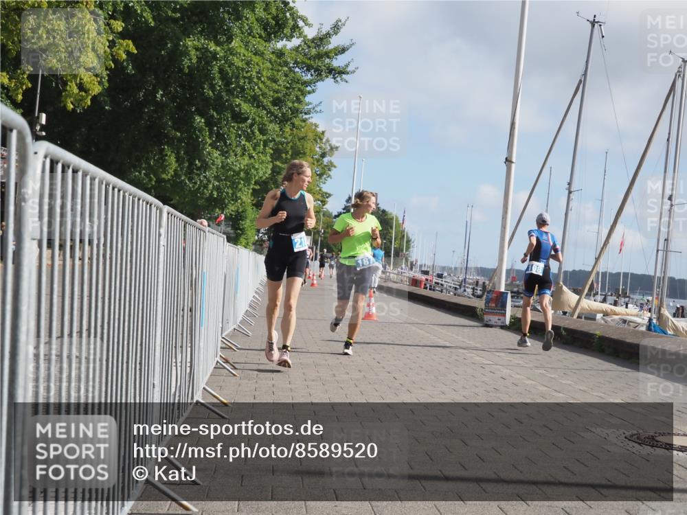 17.08.2025 - KN Förde Triathlon 2025 KatJ http://msf.ph/oto/8589520 17.08.2025 10:16:07 Laufen 187, 218 meine-sportfotos.de
