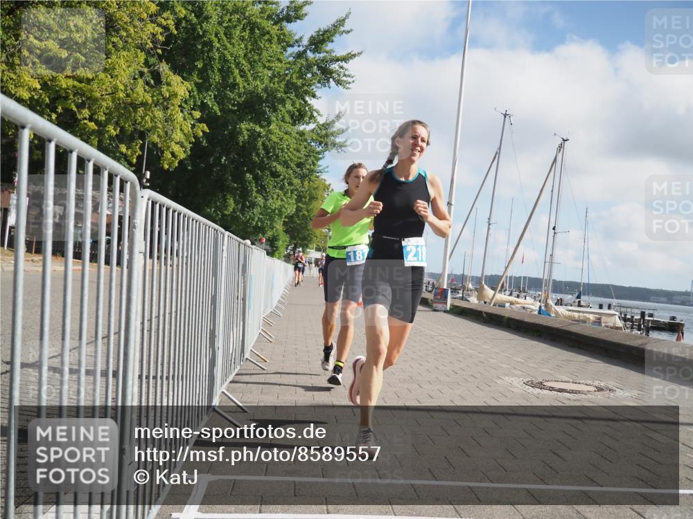 17.08.2025 - KN Förde Triathlon 2025 KatJ http://msf.ph/oto/8589557 17.08.2025 10:16:09 Laufen 187, 218 meine-sportfotos.de
