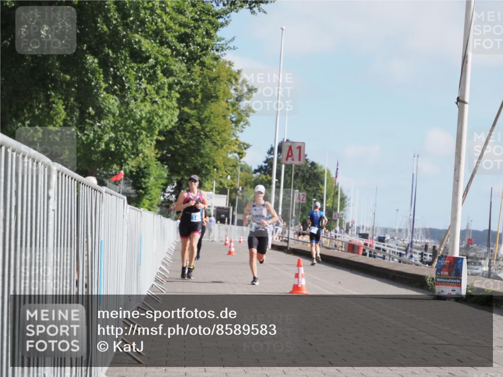 17.08.2025 - KN Förde Triathlon 2025 KatJ http://msf.ph/oto/8589583 17.08.2025 10:16:14 Laufen 113, 146, 149 meine-sportfotos.de
