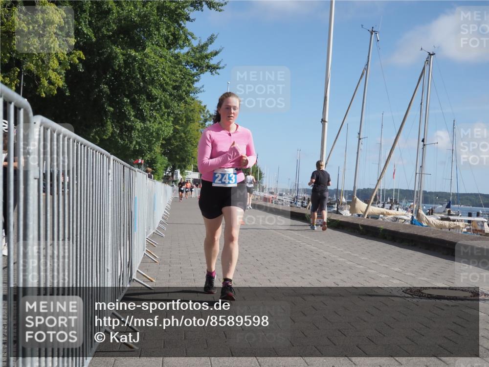 17.08.2025 - KN Förde Triathlon 2025 KatJ http://msf.ph/oto/8589598 17.08.2025 10:42:30 Laufen 243 meine-sportfotos.de