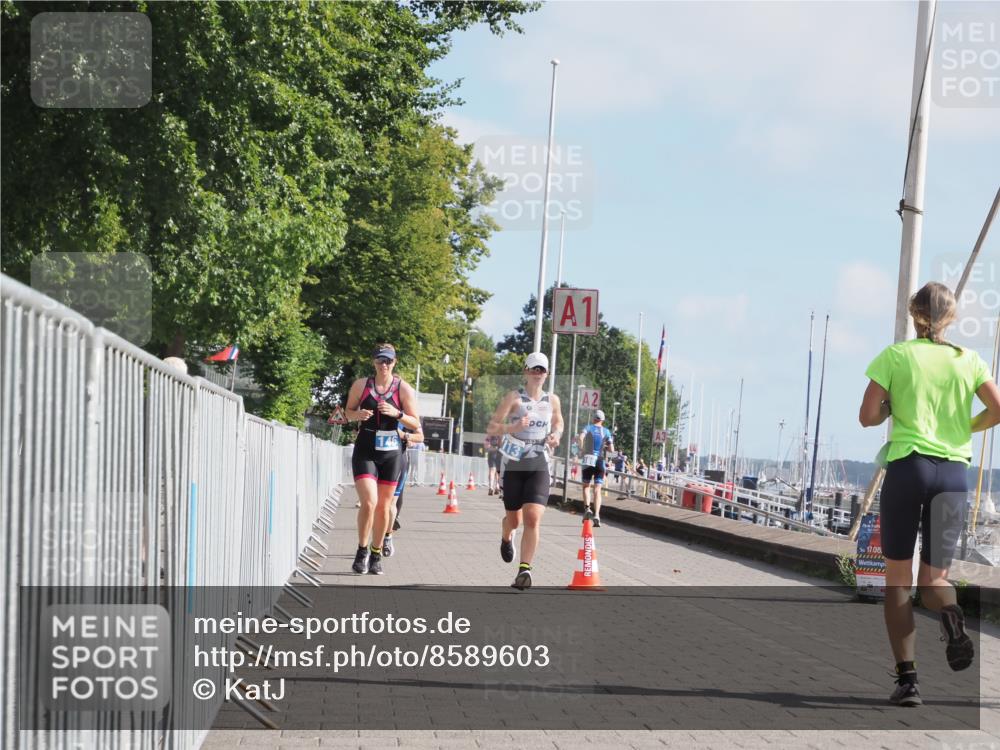 17.08.2025 - KN Förde Triathlon 2025 KatJ http://msf.ph/oto/8589603 17.08.2025 10:16:15 Laufen 113, 146, 149 meine-sportfotos.de