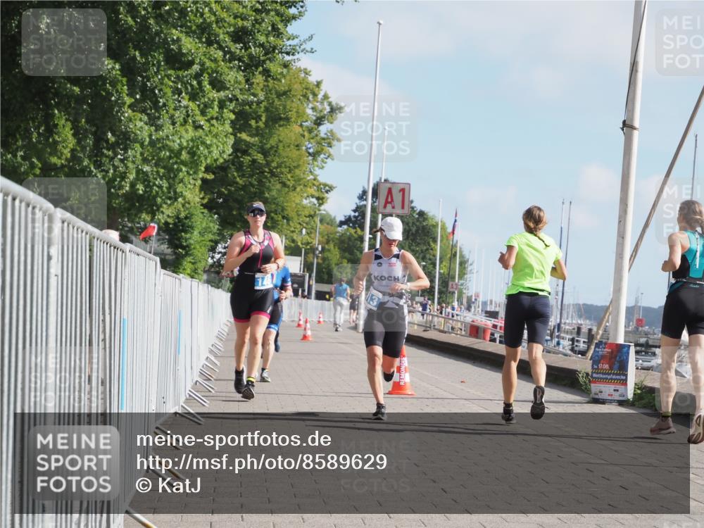 17.08.2025 - KN Förde Triathlon 2025 KatJ http://msf.ph/oto/8589629 17.08.2025 10:16:16 Laufen 113, 146, 149 meine-sportfotos.de
