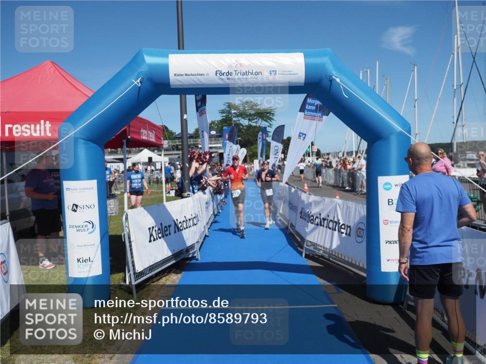 17.08.2025 - KN Förde Triathlon 2025 MichiJ http://msf.ph/oto/8589793 17.08.2025 13:48:24 Laufen 431, 472 meine-sportfotos.de