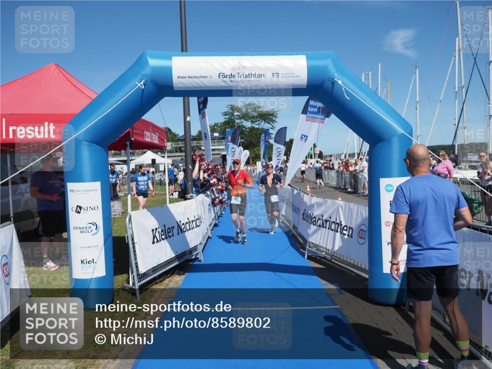 17.08.2025 - KN Förde Triathlon 2025 MichiJ http://msf.ph/oto/8589802 17.08.2025 13:48:24 Laufen 431, 472 meine-sportfotos.de
