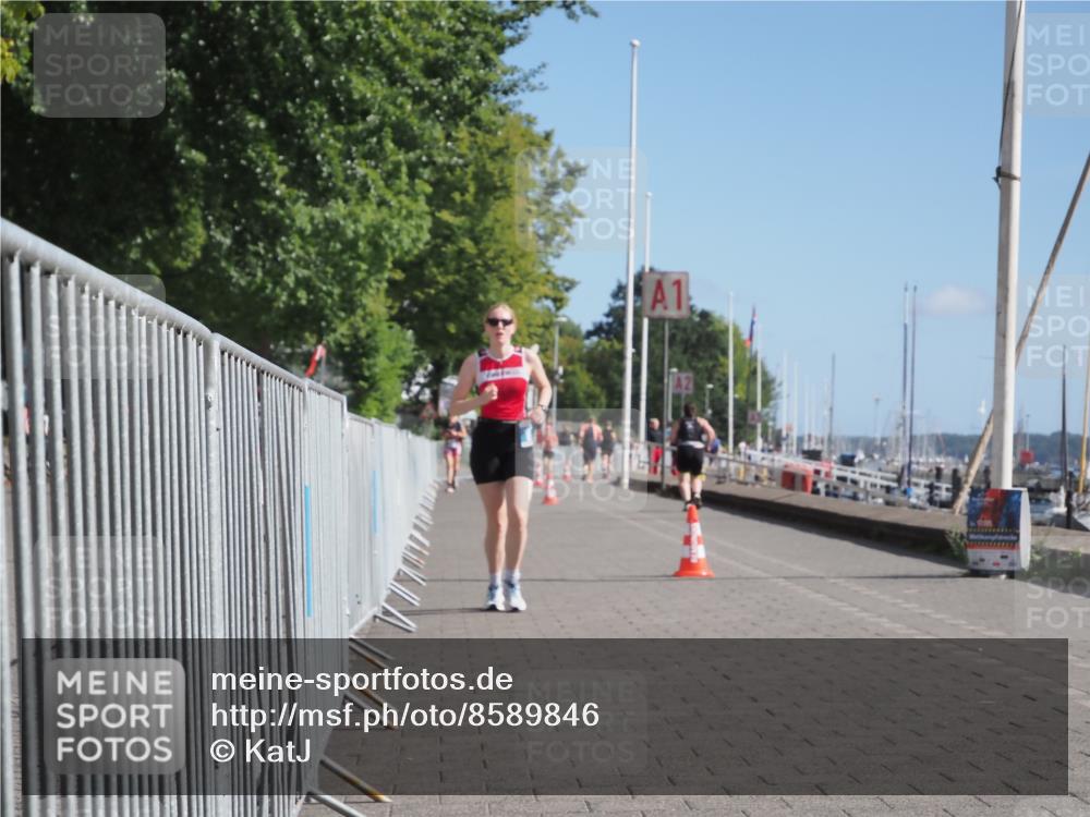 17.08.2025 - KN Förde Triathlon 2025 KatJ http://msf.ph/oto/8589846 17.08.2025 10:43:27 Laufen 171 meine-sportfotos.de
