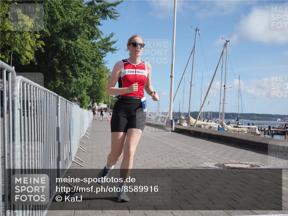17.08.2025 - KN Förde Triathlon 2025 KatJ http://msf.ph/oto/8589916 17.08.2025 10:43:31 Laufen 171 meine-sportfotos.de