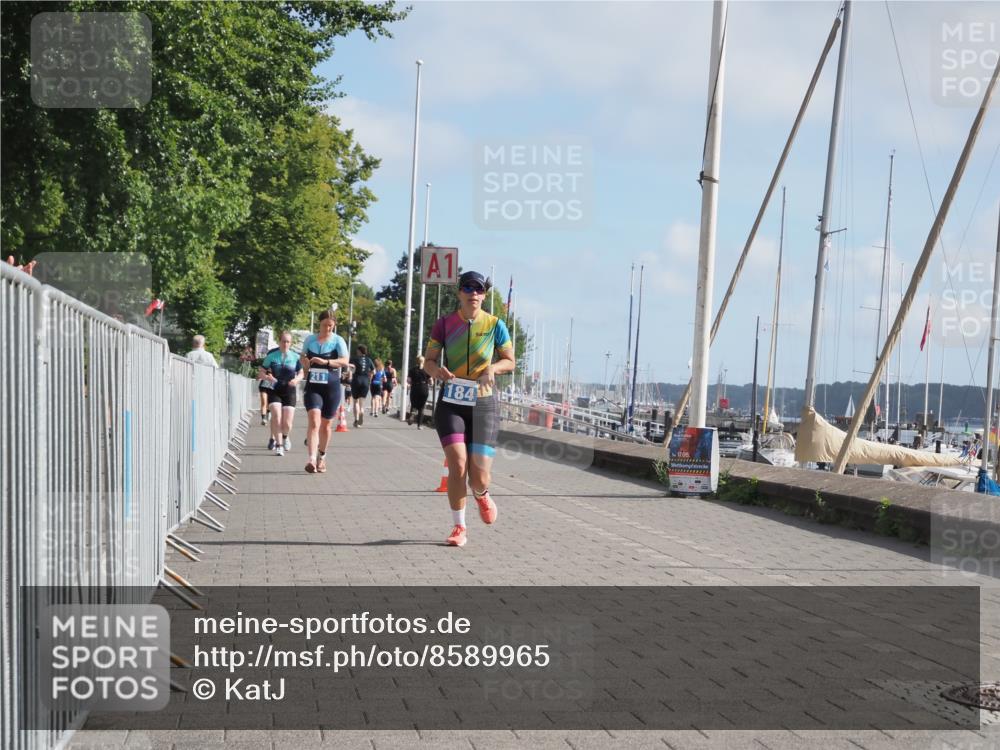 17.08.2025 - KN Förde Triathlon 2025 KatJ http://msf.ph/oto/8589965 17.08.2025 10:16:48 Laufen 133, 172, 184, 211 meine-sportfotos.de