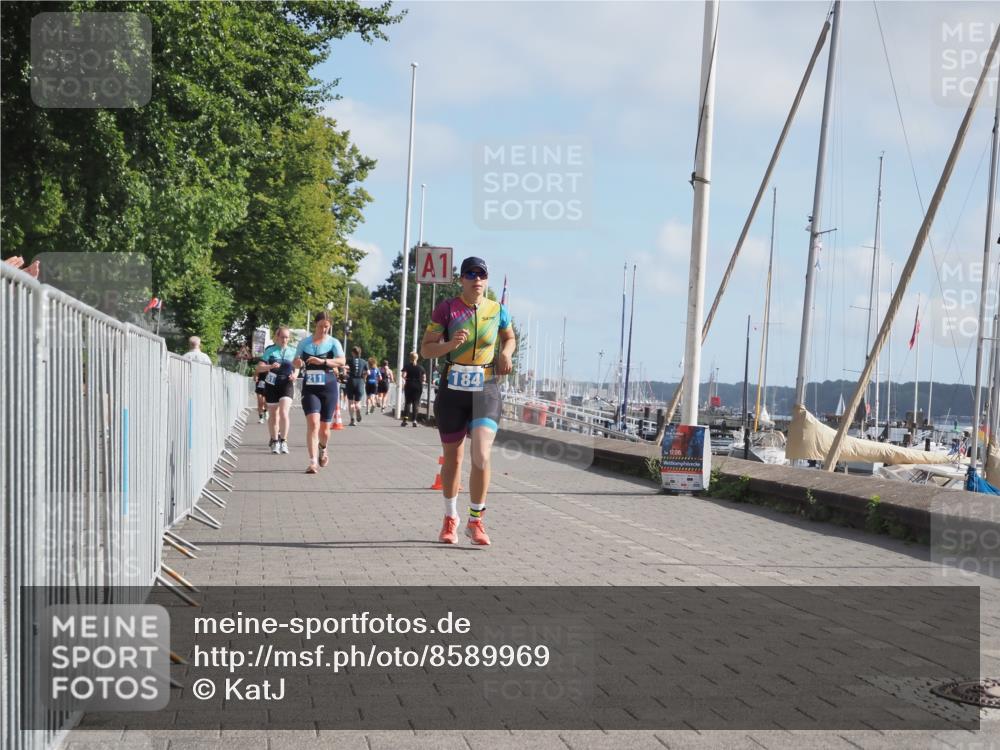 17.08.2025 - KN Förde Triathlon 2025 KatJ http://msf.ph/oto/8589969 17.08.2025 10:16:48 Laufen 133, 172, 184, 211 meine-sportfotos.de