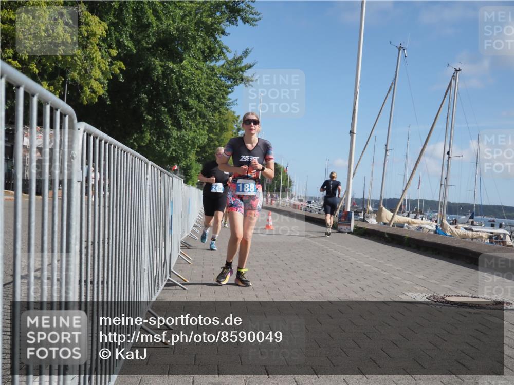 17.08.2025 - KN Förde Triathlon 2025 KatJ http://msf.ph/oto/8590049 17.08.2025 10:43:53 Laufen 188, 225, 245 meine-sportfotos.de