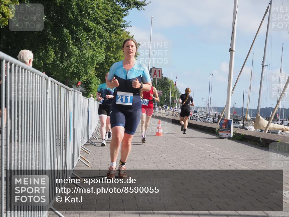 17.08.2025 - KN Förde Triathlon 2025 KatJ http://msf.ph/oto/8590055 17.08.2025 10:16:54 Laufen 131, 151, 172, 182, 184, 211 meine-sportfotos.de