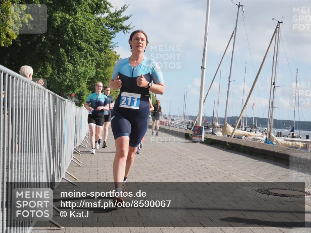 17.08.2025 - KN Förde Triathlon 2025 KatJ http://msf.ph/oto/8590067 17.08.2025 10:16:55 Laufen 131, 151, 172, 182, 211 meine-sportfotos.de