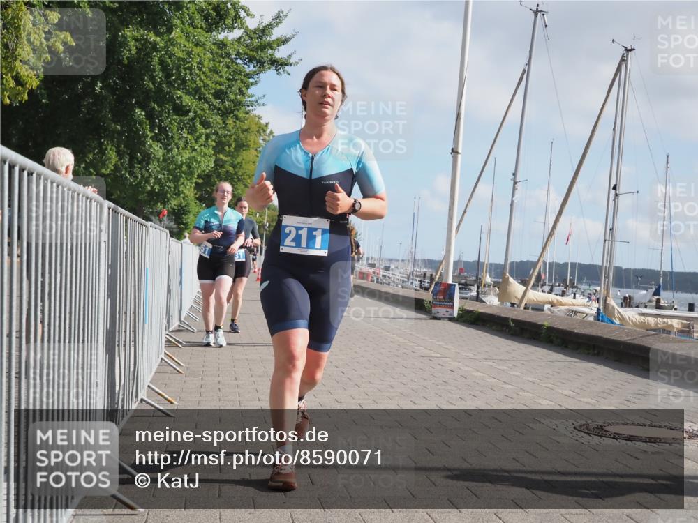 17.08.2025 - KN Förde Triathlon 2025 KatJ http://msf.ph/oto/8590071 17.08.2025 10:16:55 Laufen 131, 151, 172, 182, 211 meine-sportfotos.de