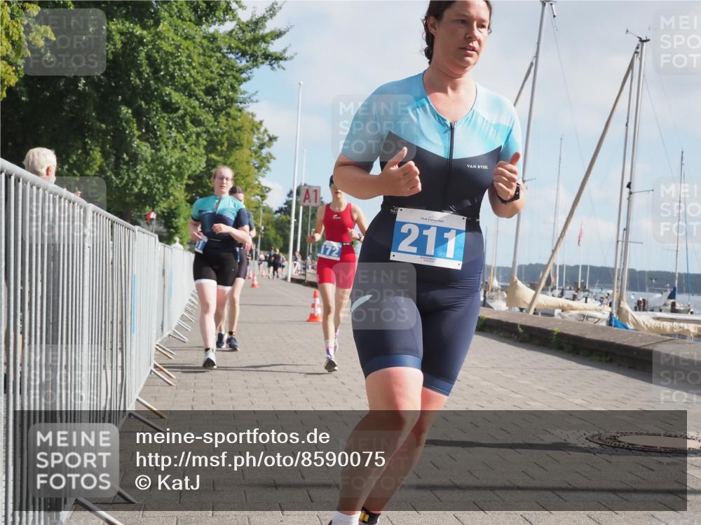 17.08.2025 - KN Förde Triathlon 2025 KatJ http://msf.ph/oto/8590075 17.08.2025 10:16:55 Laufen 131, 151, 172, 182, 211 meine-sportfotos.de