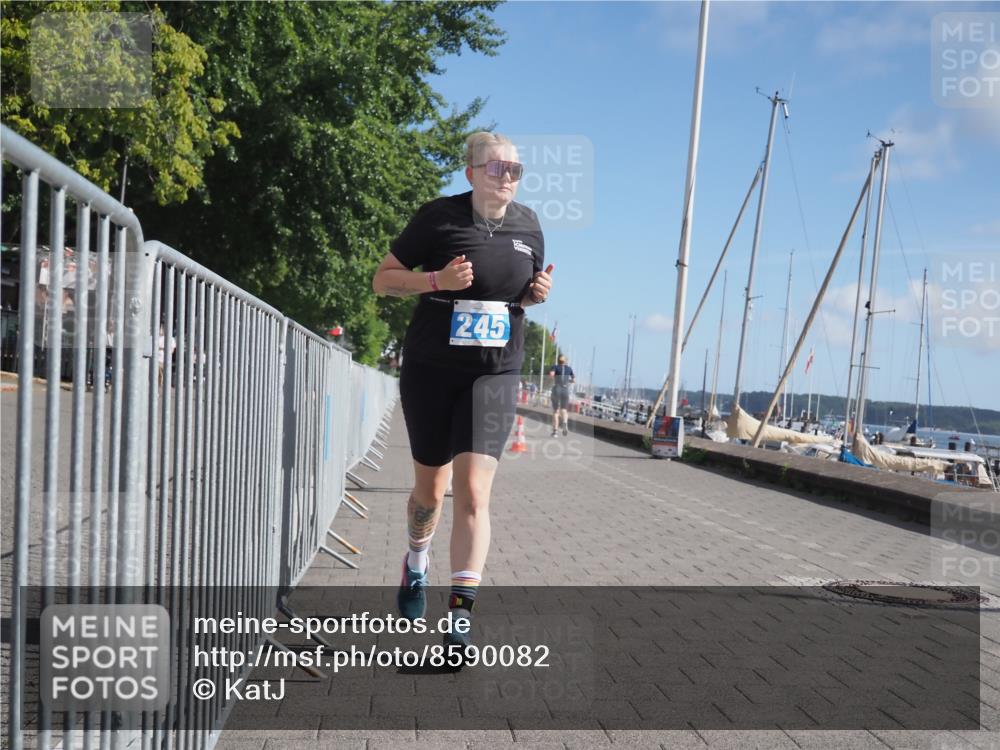 17.08.2025 - KN Förde Triathlon 2025 KatJ http://msf.ph/oto/8590082 17.08.2025 10:43:56 Laufen 188, 225, 245 meine-sportfotos.de