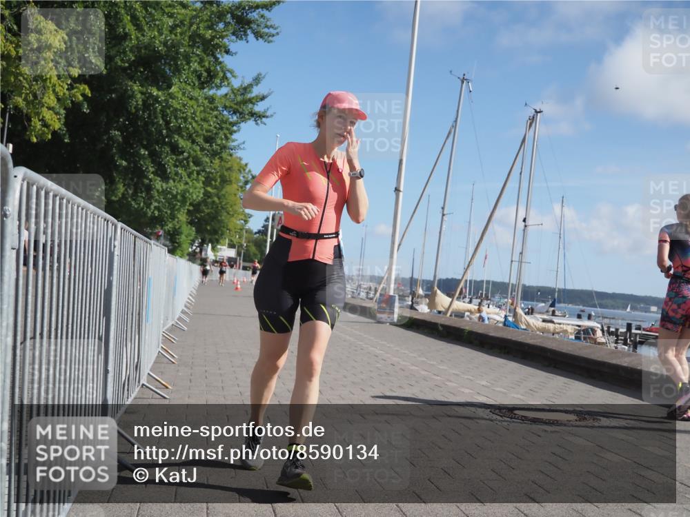 17.08.2025 - KN Förde Triathlon 2025 KatJ http://msf.ph/oto/8590134 17.08.2025 10:43:59 Laufen 225, 245 meine-sportfotos.de