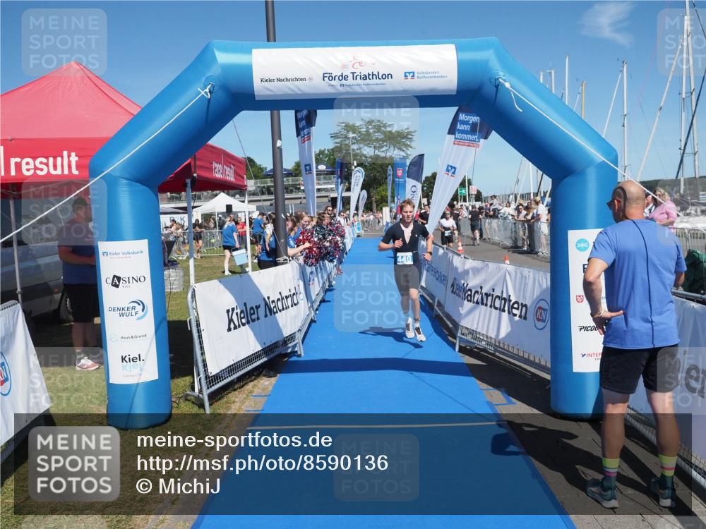 17.08.2025 - KN Förde Triathlon 2025 MichiJ http://msf.ph/oto/8590136 17.08.2025 13:48:59 Laufen 440 meine-sportfotos.de