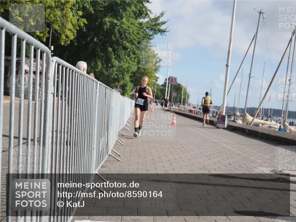 17.08.2025 - KN Förde Triathlon 2025 KatJ http://msf.ph/oto/8590164 17.08.2025 10:17:01 Laufen 131, 151, 162, 182 meine-sportfotos.de