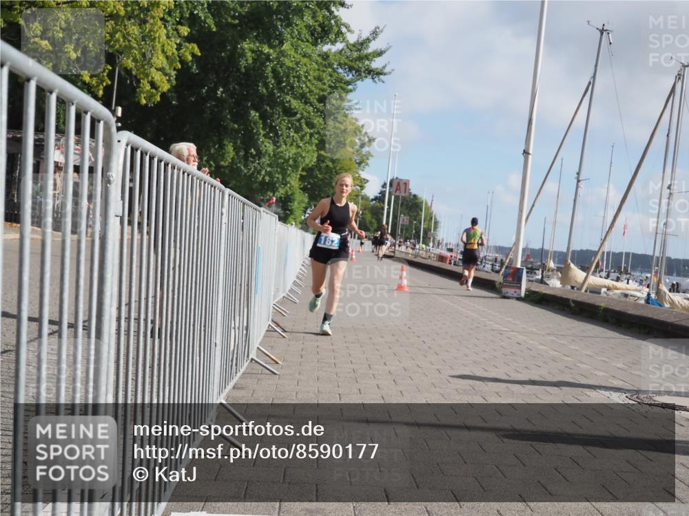 17.08.2025 - KN Förde Triathlon 2025 KatJ http://msf.ph/oto/8590177 17.08.2025 10:17:01 Laufen 131, 151, 162, 182 meine-sportfotos.de