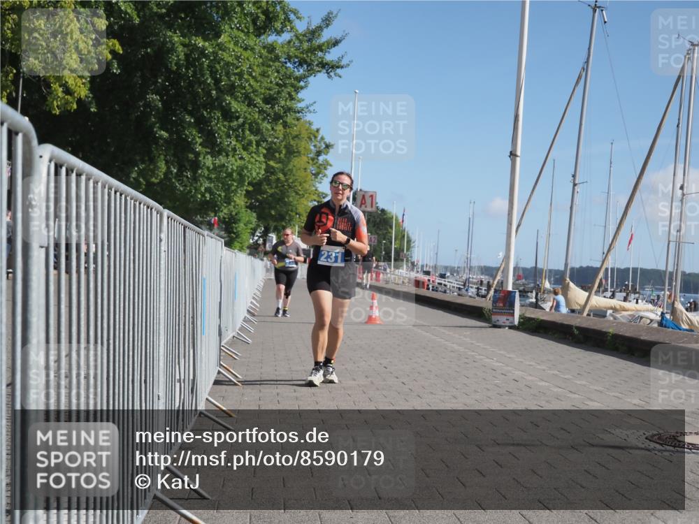 17.08.2025 - KN Förde Triathlon 2025 KatJ http://msf.ph/oto/8590179 17.08.2025 10:44:21 Laufen 231, 238 meine-sportfotos.de
