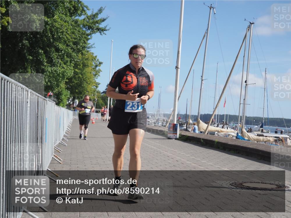 17.08.2025 - KN Förde Triathlon 2025 KatJ http://msf.ph/oto/8590214 17.08.2025 10:44:23 Laufen 231, 238 meine-sportfotos.de