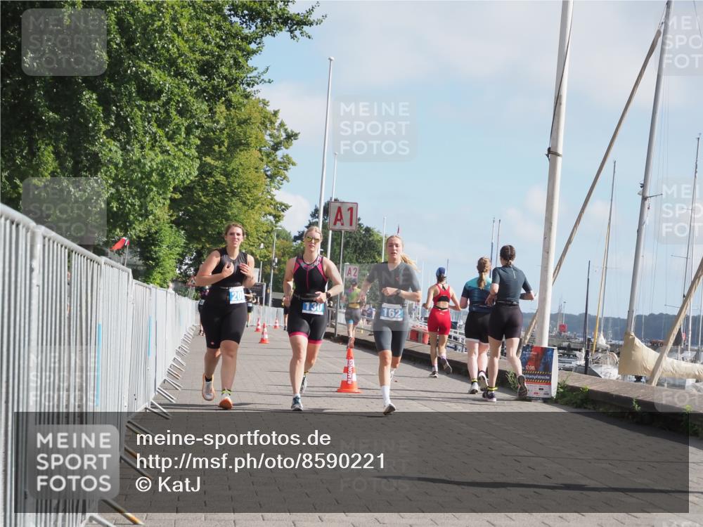 17.08.2025 - KN Förde Triathlon 2025 KatJ http://msf.ph/oto/8590221 17.08.2025 10:17:07 Laufen 130, 162, 208 meine-sportfotos.de
