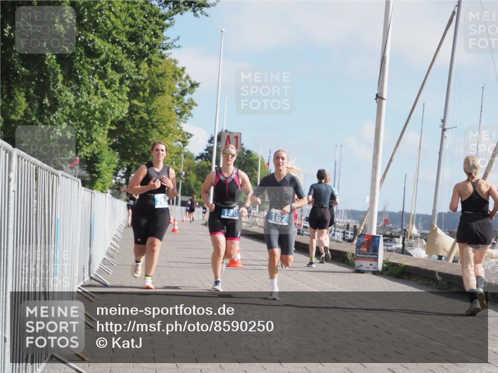 17.08.2025 - KN Förde Triathlon 2025 KatJ http://msf.ph/oto/8590250 17.08.2025 10:17:08 Laufen 130, 162, 208 meine-sportfotos.de
