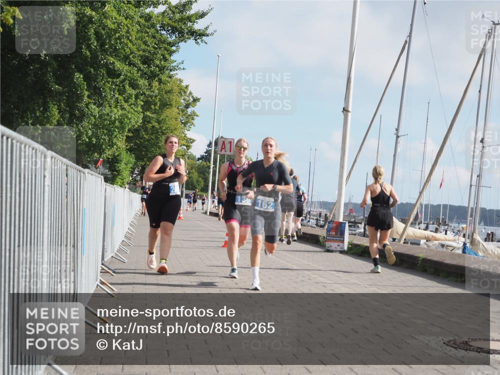 17.08.2025 - KN Förde Triathlon 2025 KatJ http://msf.ph/oto/8590265 17.08.2025 10:17:09 Laufen 130, 162, 208 meine-sportfotos.de