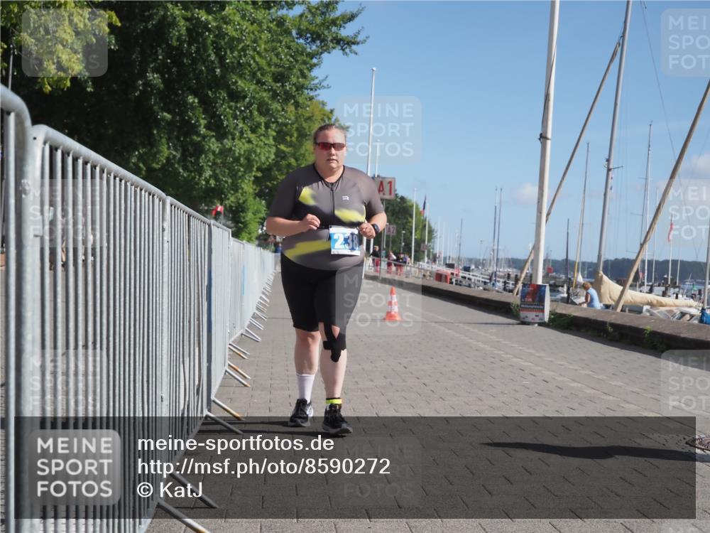17.08.2025 - KN Förde Triathlon 2025 KatJ http://msf.ph/oto/8590272 17.08.2025 10:44:28 Laufen 238 meine-sportfotos.de