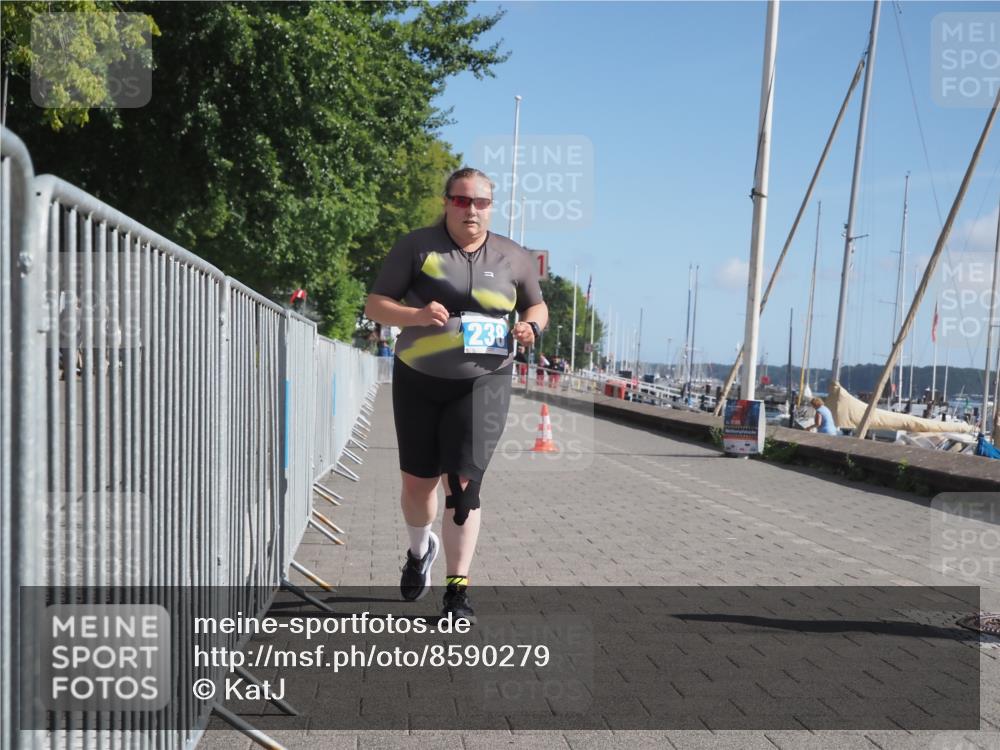 17.08.2025 - KN Förde Triathlon 2025 KatJ http://msf.ph/oto/8590279 17.08.2025 10:44:28 Laufen 238 meine-sportfotos.de