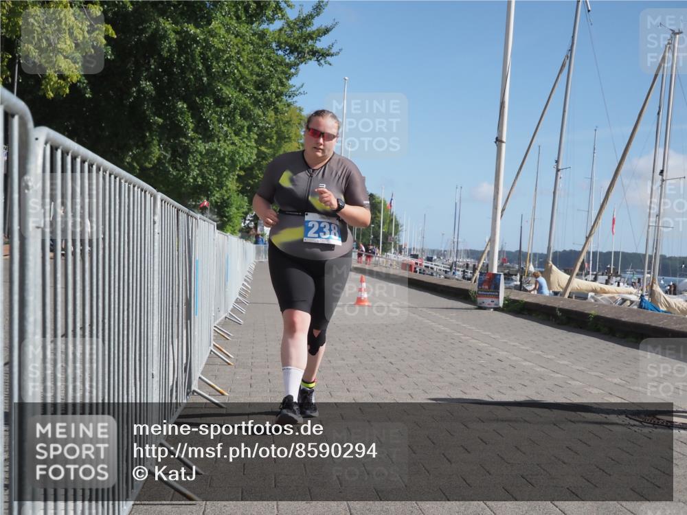 17.08.2025 - KN Förde Triathlon 2025 KatJ http://msf.ph/oto/8590294 17.08.2025 10:44:29 Laufen 238 meine-sportfotos.de