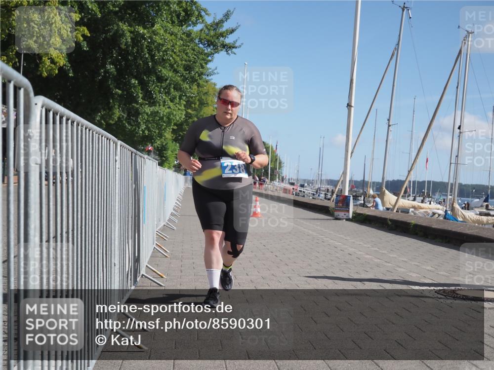 17.08.2025 - KN Förde Triathlon 2025 KatJ http://msf.ph/oto/8590301 17.08.2025 10:44:29 Laufen 238 meine-sportfotos.de