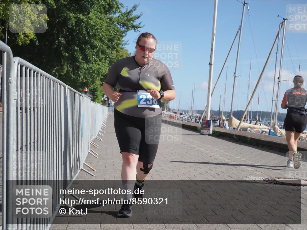 17.08.2025 - KN Förde Triathlon 2025 KatJ http://msf.ph/oto/8590321 17.08.2025 10:44:30 Laufen 238 meine-sportfotos.de