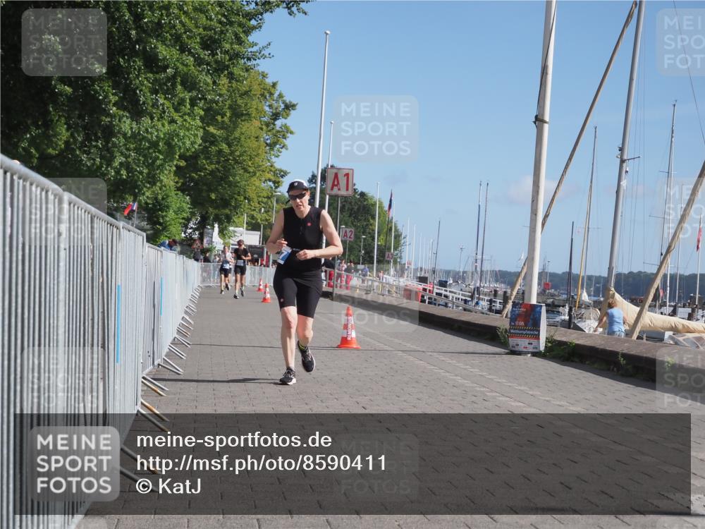 17.08.2025 - KN Förde Triathlon 2025 KatJ http://msf.ph/oto/8590411 17.08.2025 10:45:04 Laufen 197 meine-sportfotos.de