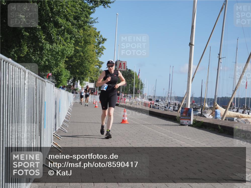 17.08.2025 - KN Förde Triathlon 2025 KatJ http://msf.ph/oto/8590417 17.08.2025 10:45:04 Laufen 197 meine-sportfotos.de