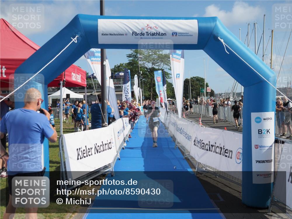 17.08.2025 - KN Förde Triathlon 2025 MichiJ http://msf.ph/oto/8590430 17.08.2025 10:32:12 Laufen 122 meine-sportfotos.de